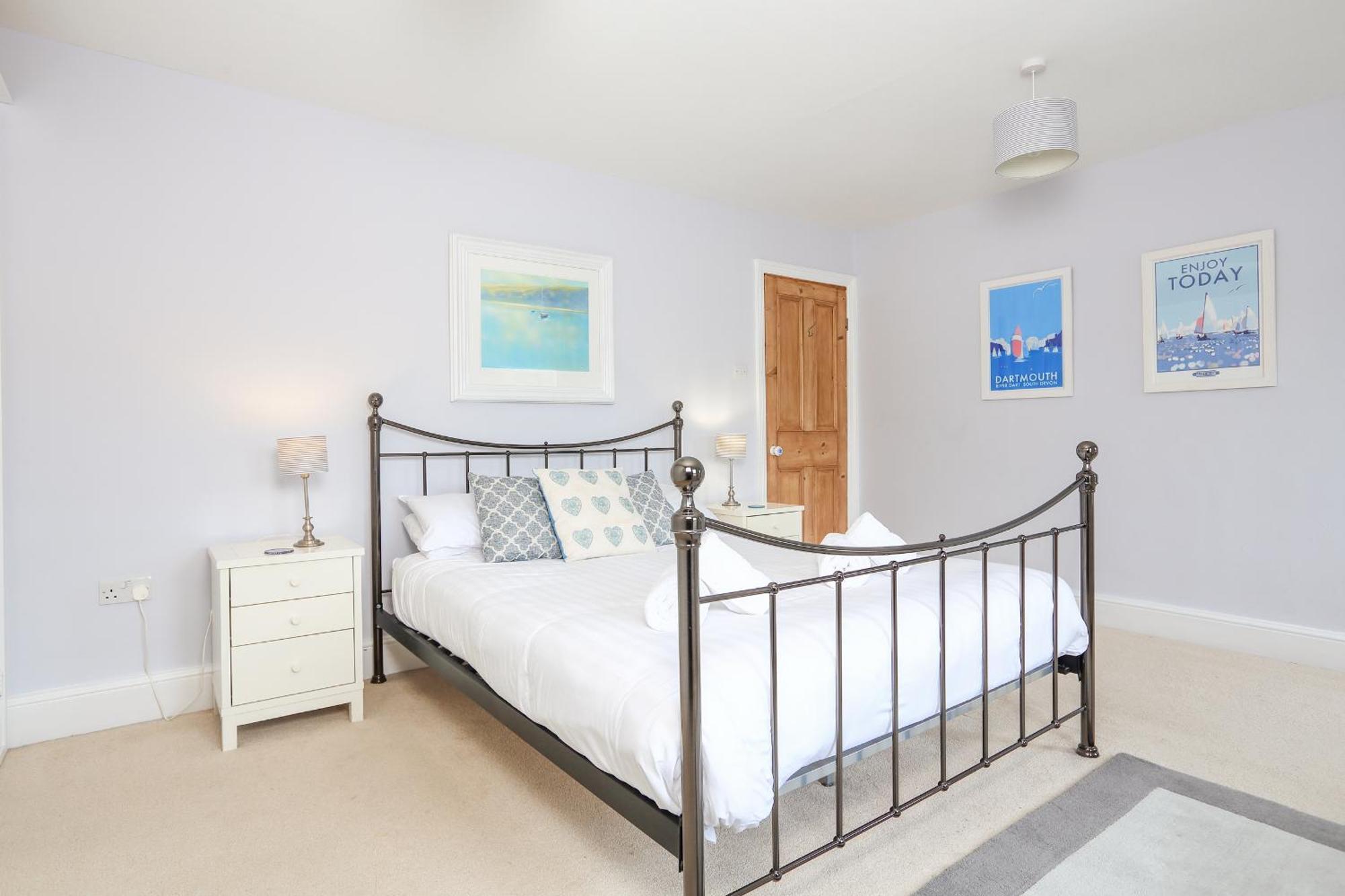 Middle Watch Villa Dartmouth Bagian luar foto