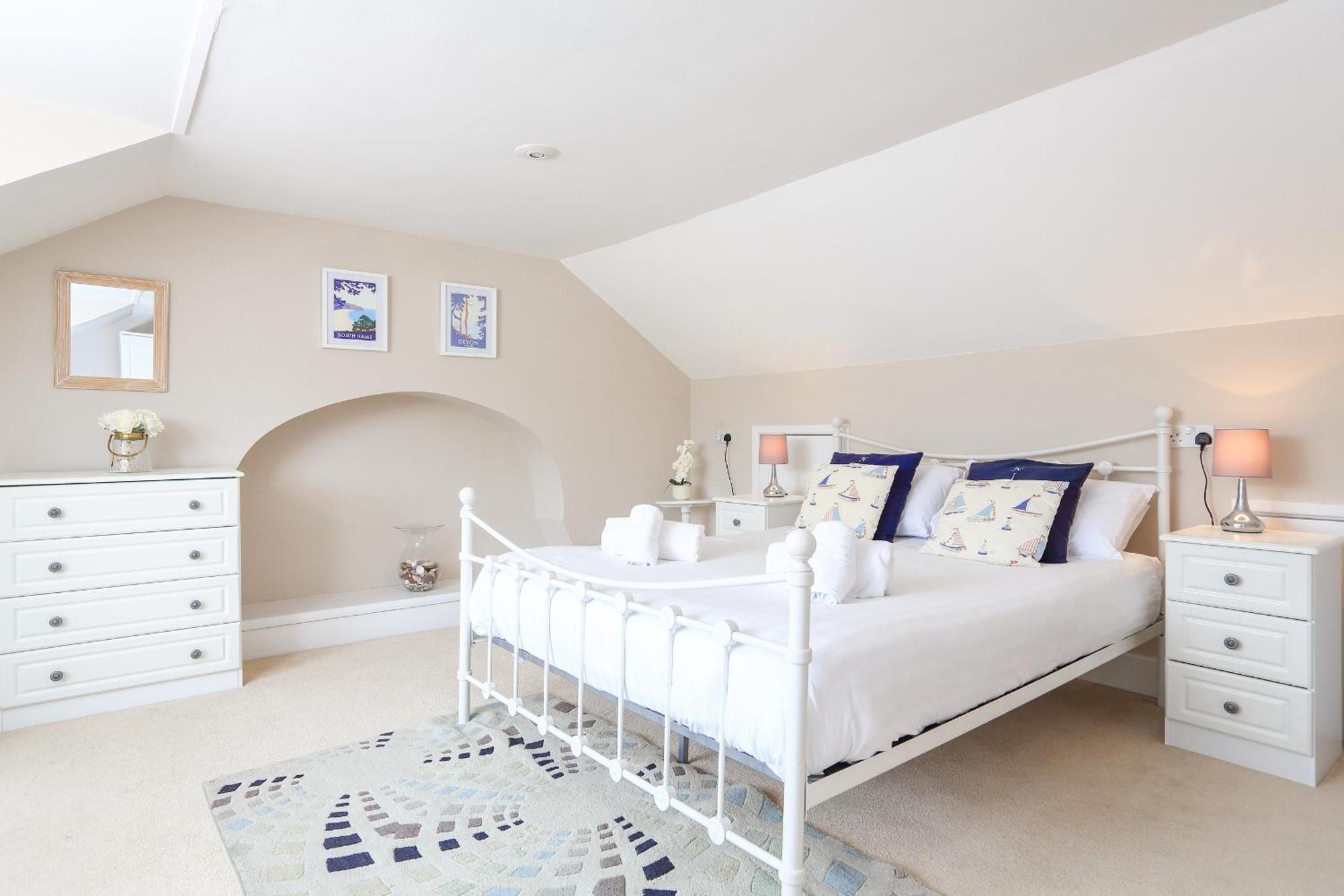 Middle Watch Villa Dartmouth Bagian luar foto