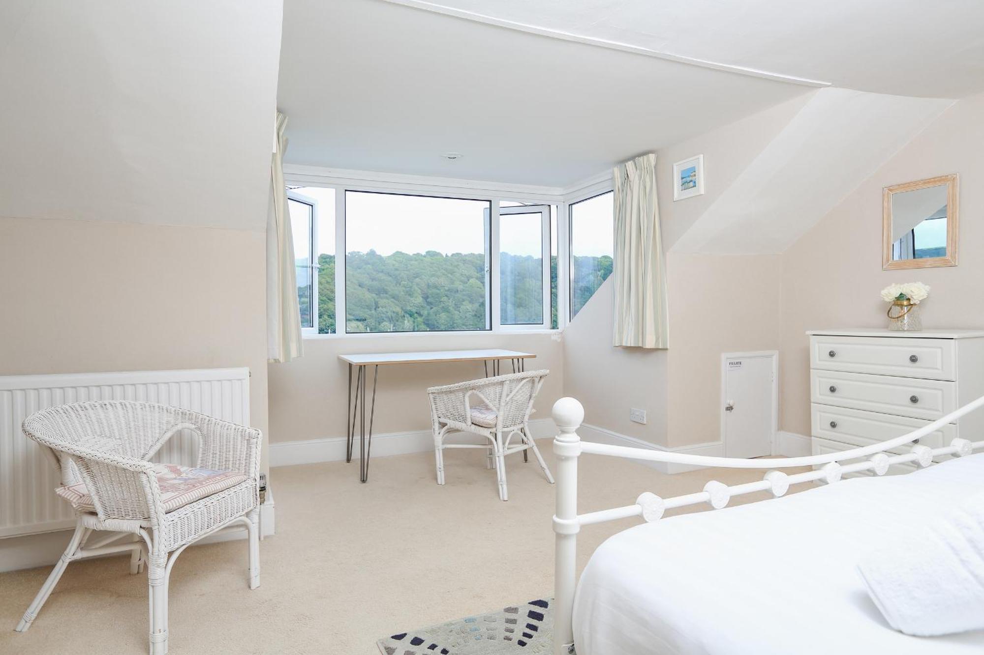 Middle Watch Villa Dartmouth Bagian luar foto
